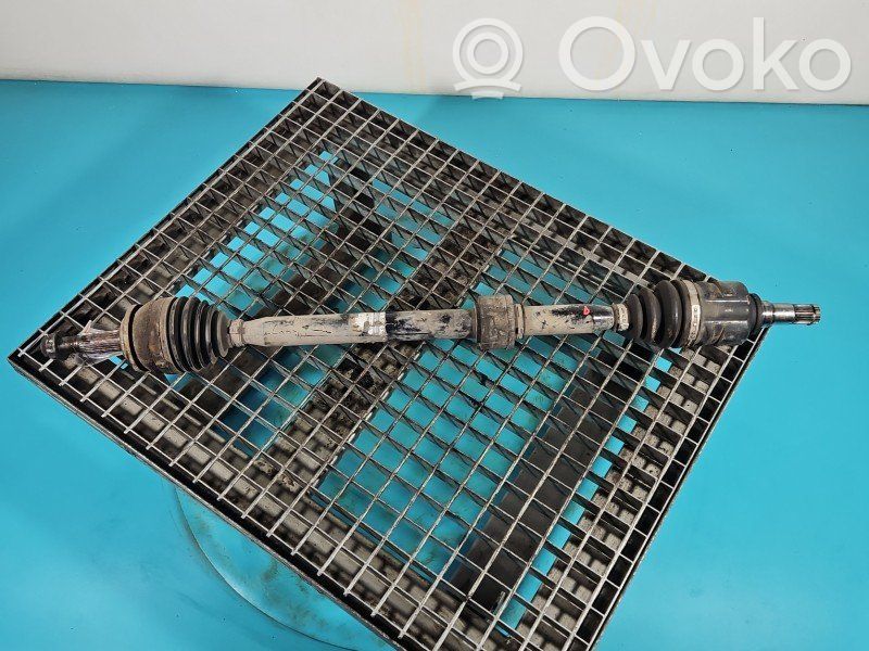Toyota Auris E180 Eje de transmisión delantero 