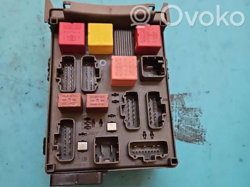 Renault Espace IV Unidad de control/módulo de carrocería central 