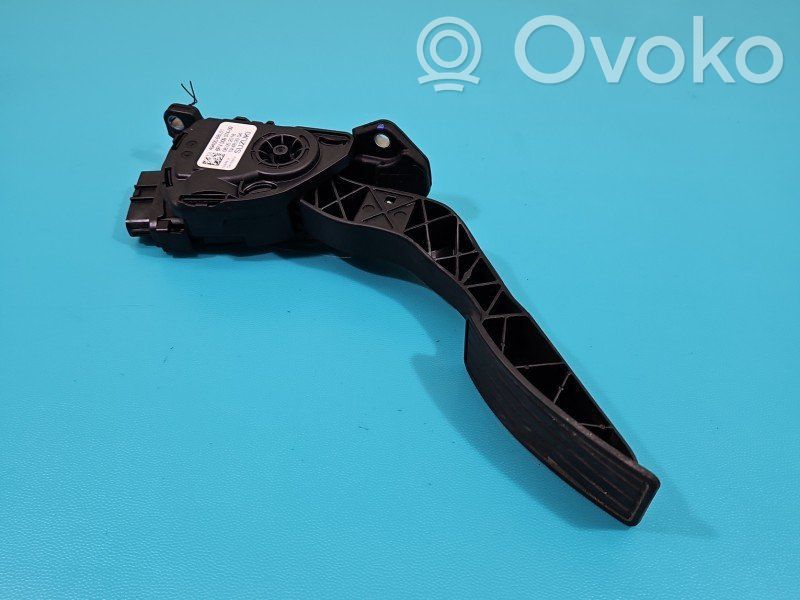 Suzuki Vitara (LY) Accelerator throttle pedal 