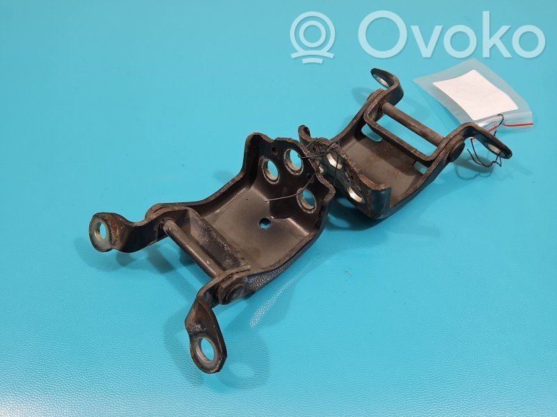 Toyota Land Cruiser (J200) Charnière de hayon 