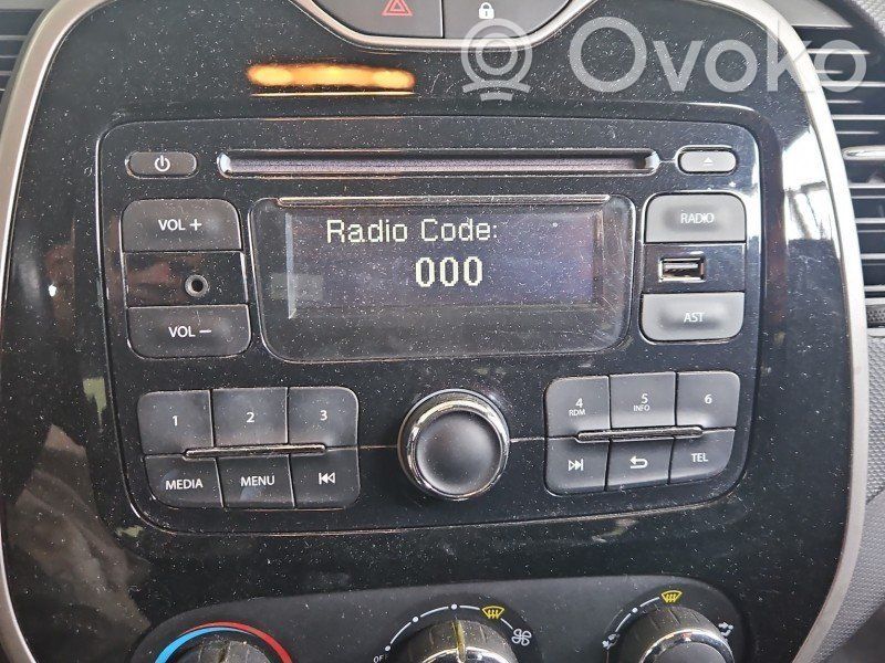 Panel / Radioodtwarzacz CD/DVD/GPS   281156127R,IMPRK1461503,269779