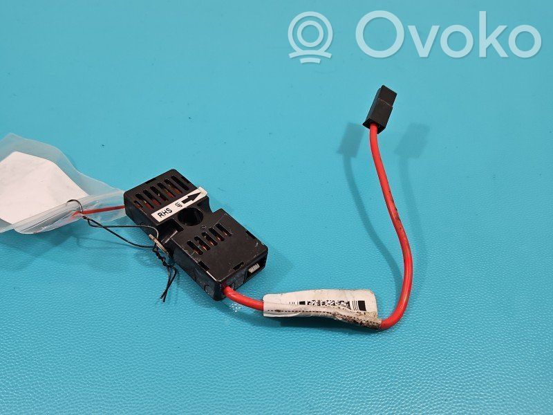 Tesla Model S Garso stiprintuvas 