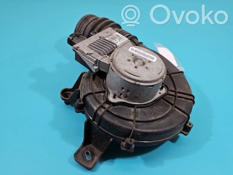Renault Twingo III Heater fan/blower 