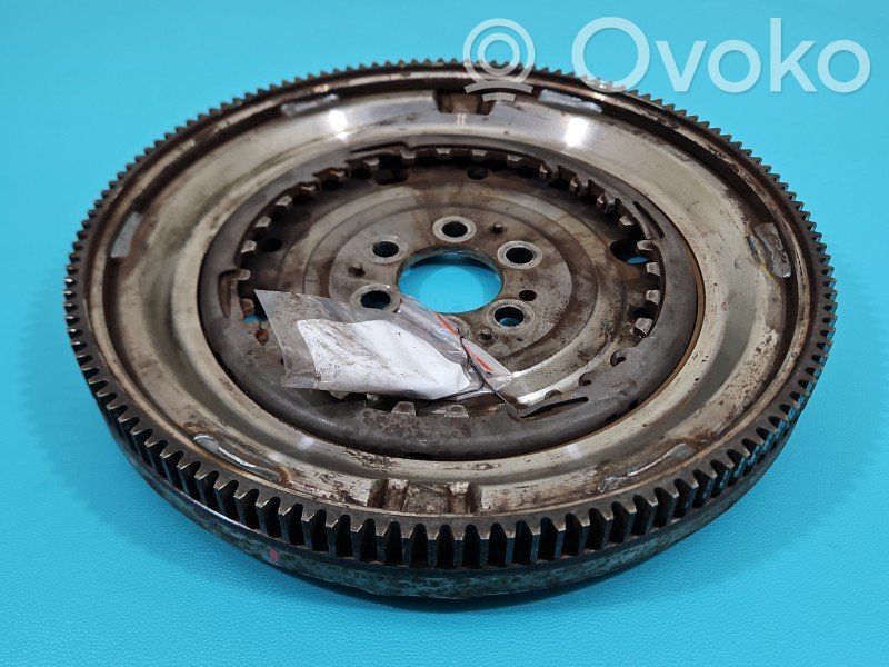 Volkswagen Jetta VI Volant moteur 