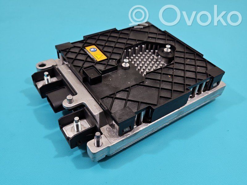 Suzuki Vitara (LY) Voltage converter inverter 