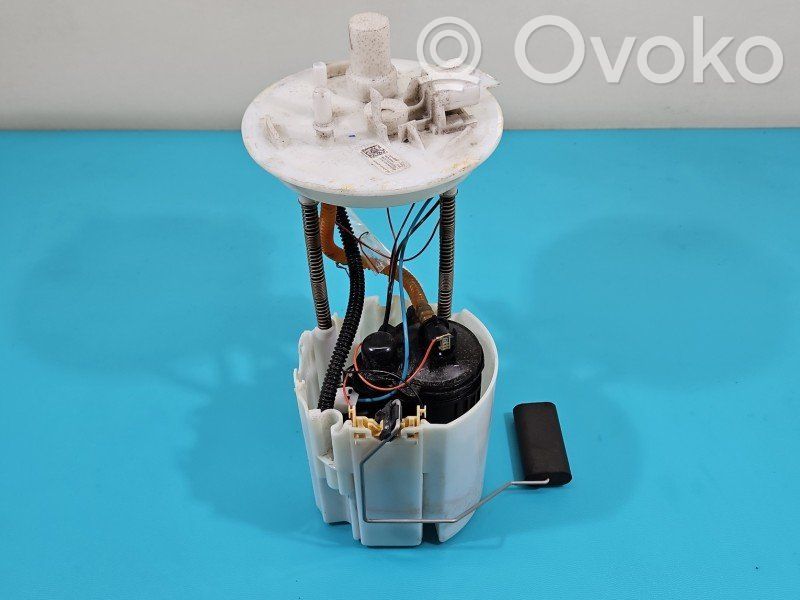 Opel Astra J Bomba interna de combustible 