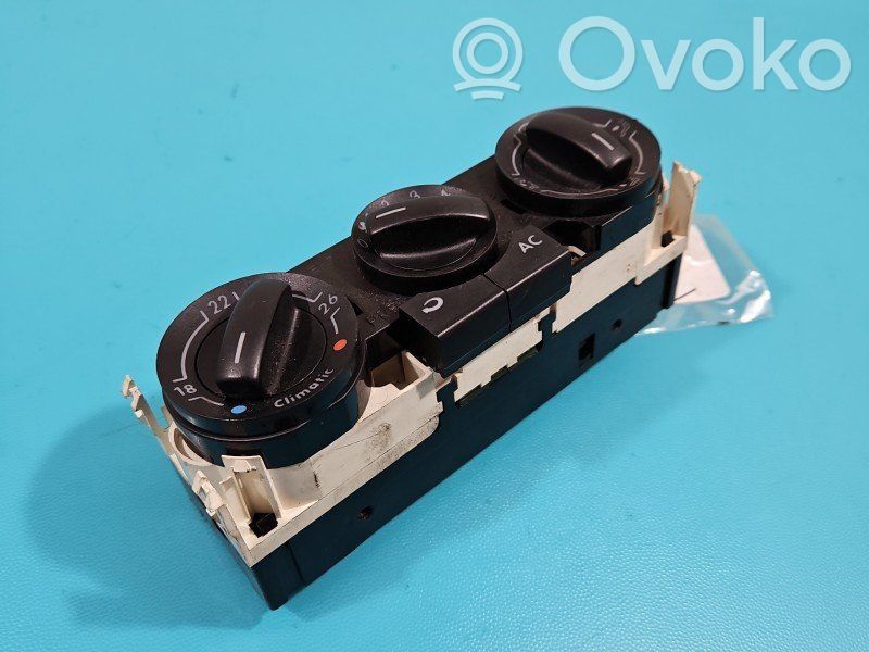 Volkswagen Polo IV 9N3 Rămă unitate control climatizare 