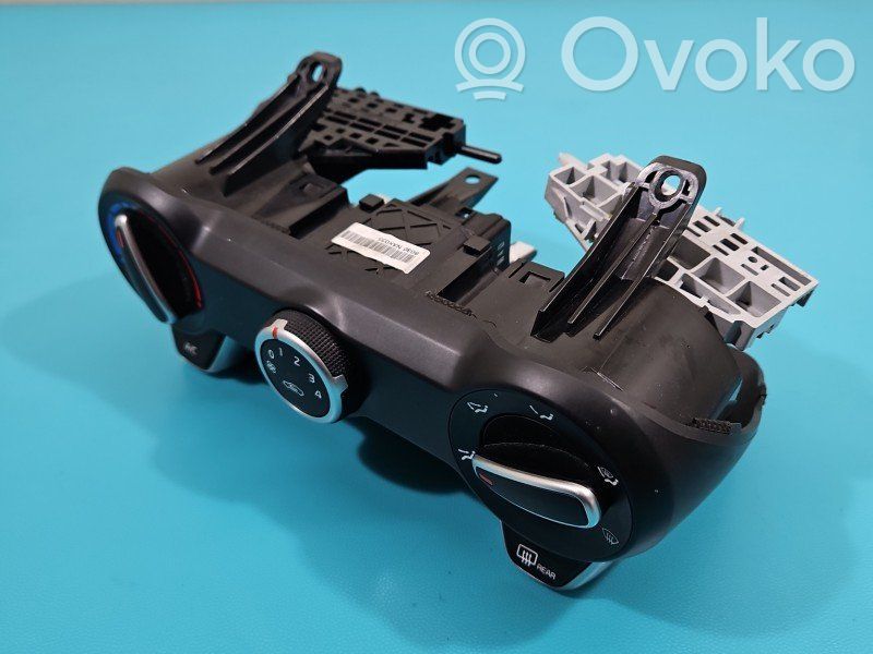 KIA Rio Climate control/heater control trim 