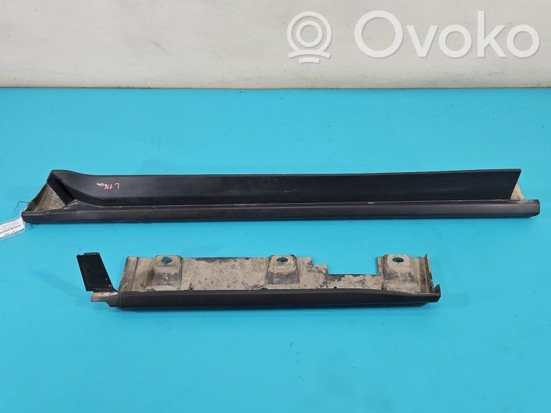 Ford Transit Courier Moldura lateral zona de pies 