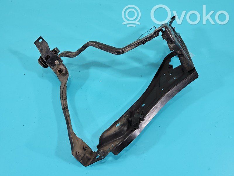 Mercedes-Benz E A207 Support de montage de pare-chocs avant 