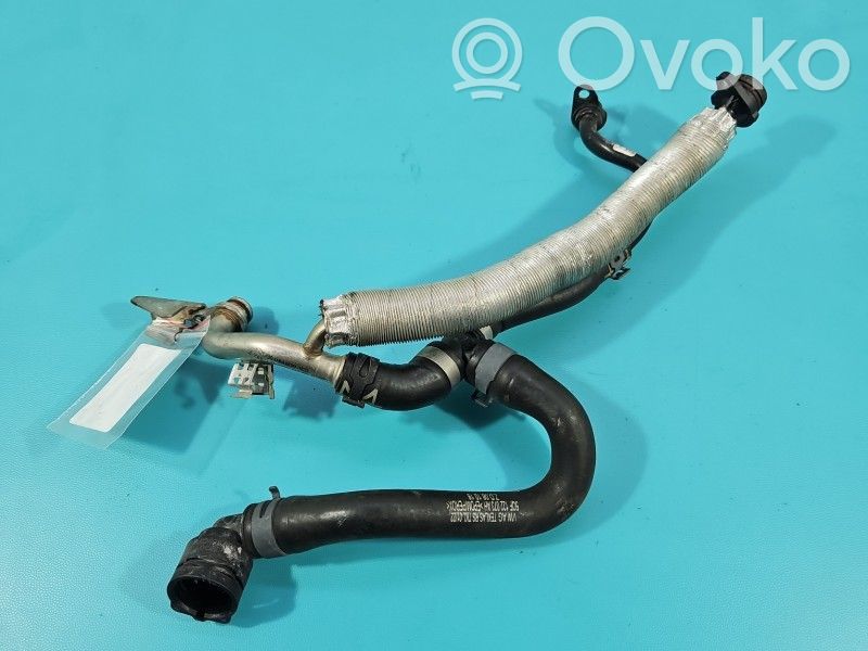 Skoda Kodiaq Engine coolant pipe/hose 