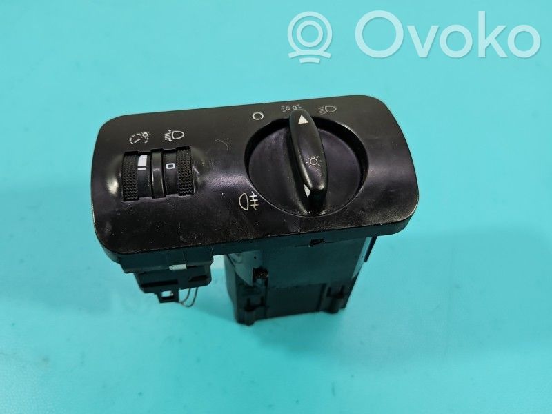 Seat Leon (1M) Light switch 