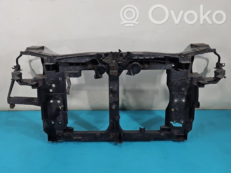 Infiniti FX Support de radiateur sur cadre face avant