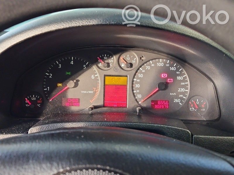 Audi A6 S6 C5 4B Licznik / Prędkościomierz 