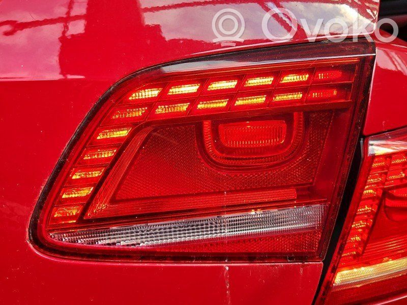 Volkswagen PASSAT B7 Lampă spate în caroserie 