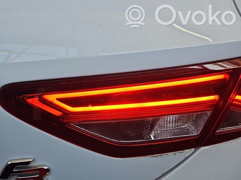 Seat Leon (5F) Galinis žibintas kėbule 