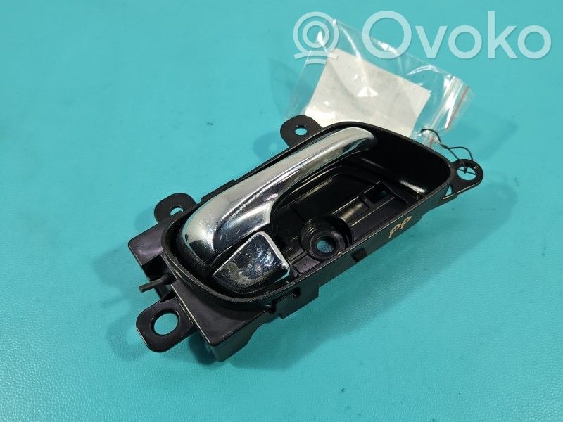Infiniti QX50 (J50) Poignée inférieure de porte avant 