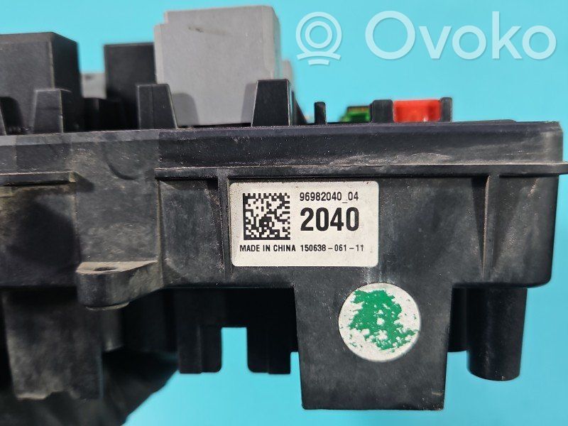 Chevrolet Orlando Fuse box set 
