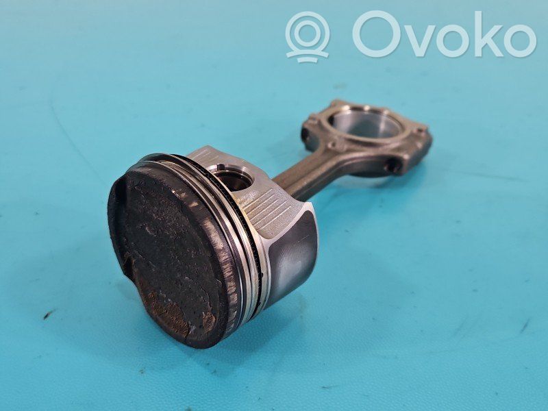 Dacia Sandero III Piston 