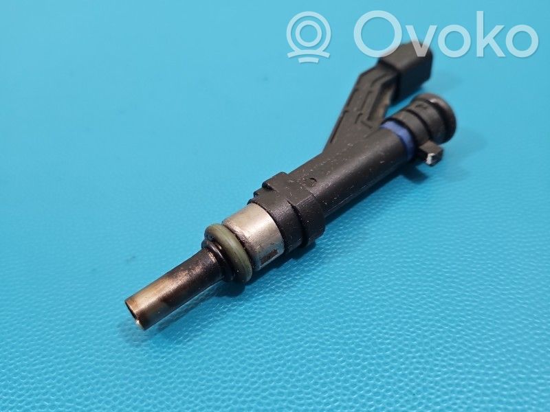 Hyundai i30 Inyector de combustible 