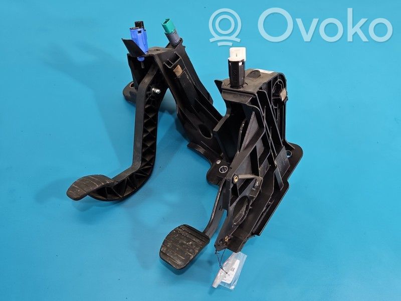 Conjunto de pedal   465105948R,IMPRK1521526,180101626R