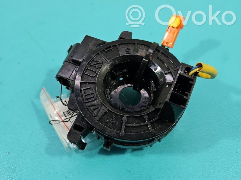 Toyota Yaris Bague collectrice/contacteur tournant airbag (bague SRS) 