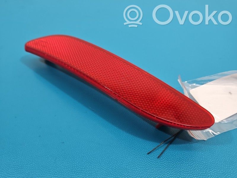 Toyota Auris E180 Reflector spate 