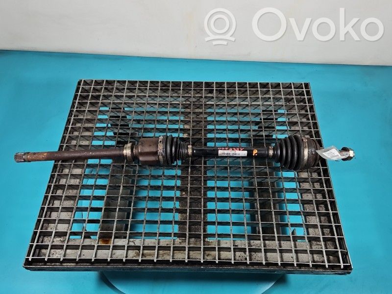Peugeot 3008 II Front driveshaft 