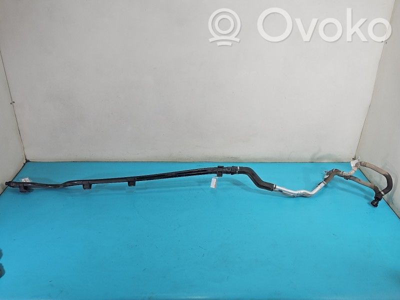 BMW iX3 G08 Tubo flessibile del liquido di raffreddamento del motore 
