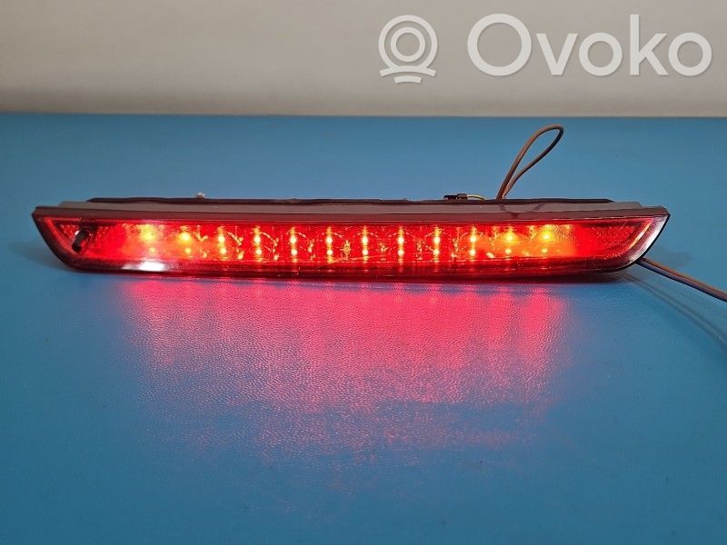 Peugeot 2008 II Trzecie światło stop 