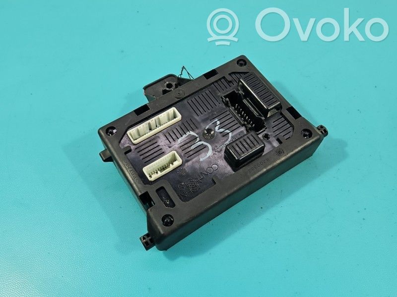 Renault Clio III Central body control module 