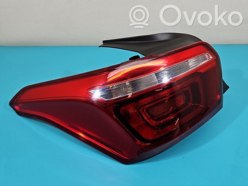 Citroen C-Elysée Aizmugurējais lukturis virsbūvē 