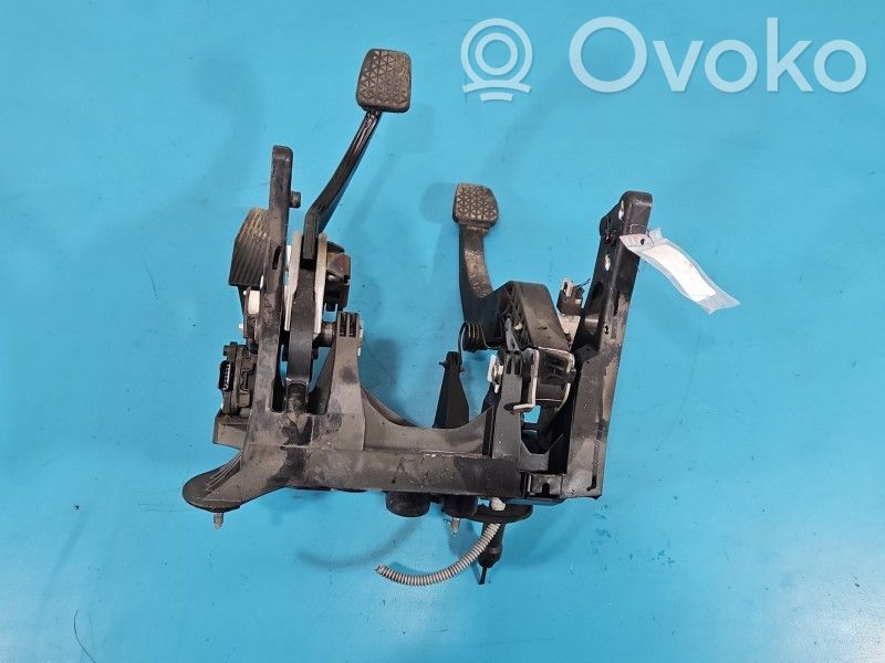 Opel Astra K Assemblage pédale 