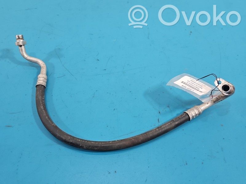 Renault Clio IV Ilmastointilaitteen putki (A/C) 