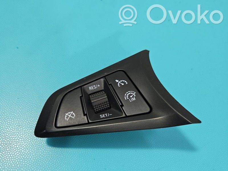 Opel Astra K Interruptor de control multifunción 