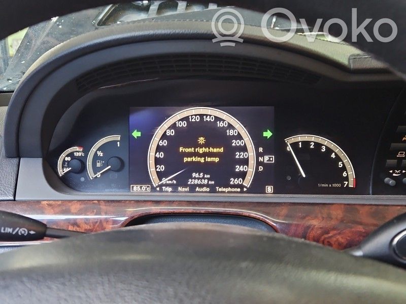 Mercedes-Benz S W221 Vitezometru (grup de instrumente)
