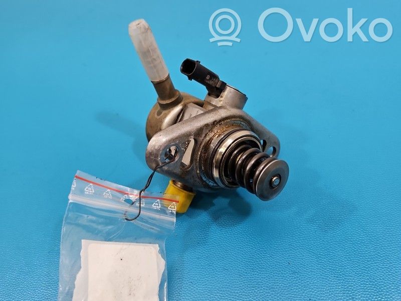Volkswagen Golf VII Bomba interna de combustible 