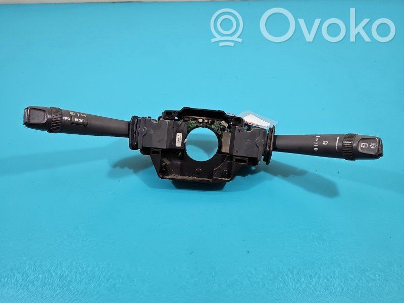 Bouton interrupteur de commande d'essuie-glace de phare   31268578,IMPRK1365055,9452394
