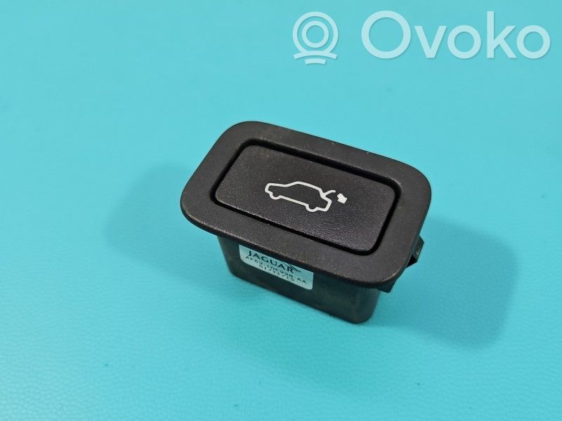 Jaguar XF X260 Seat control switch 