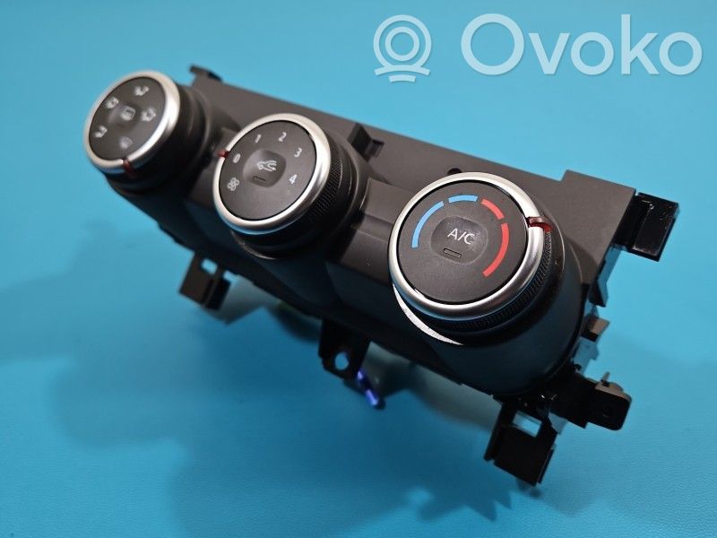 Renault Trafic III (X82) Console centrale, commande chauffage/clim 
