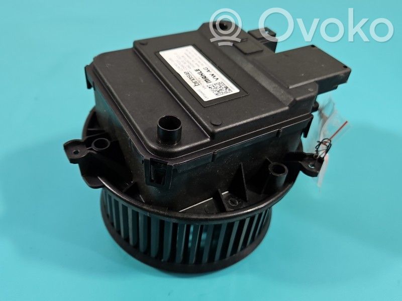 Audi A4 S4 B9 8W Lämmittimen puhallin 