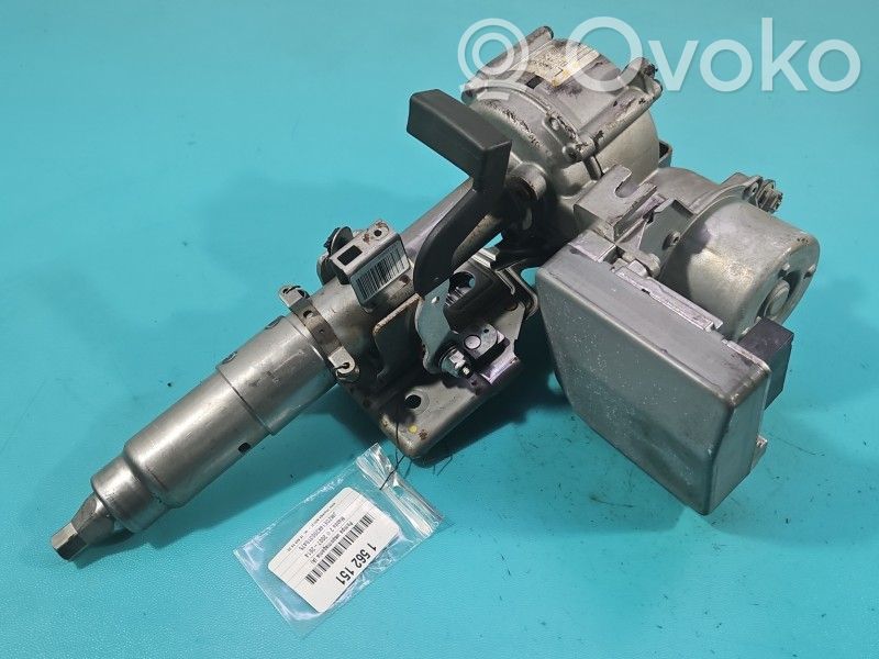 Mazda 2 Power steering pump 