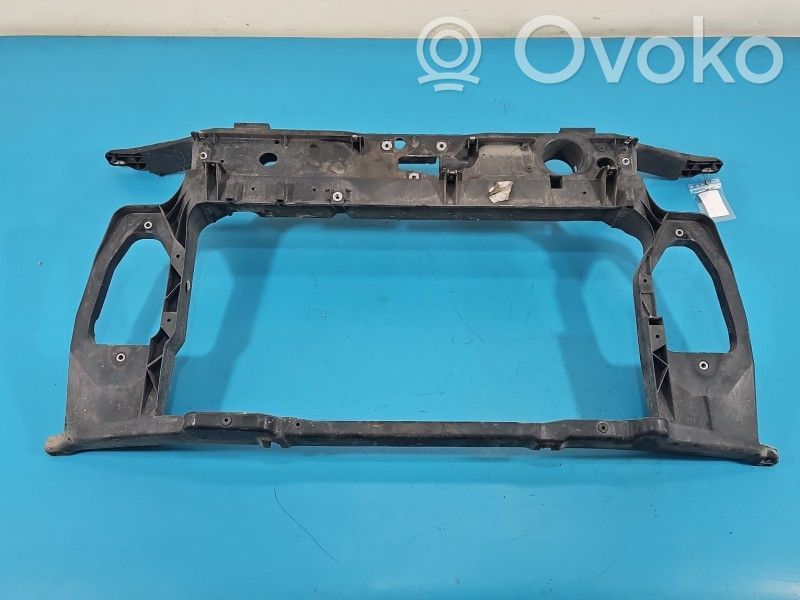 Fiat Panda II Pas przedni 