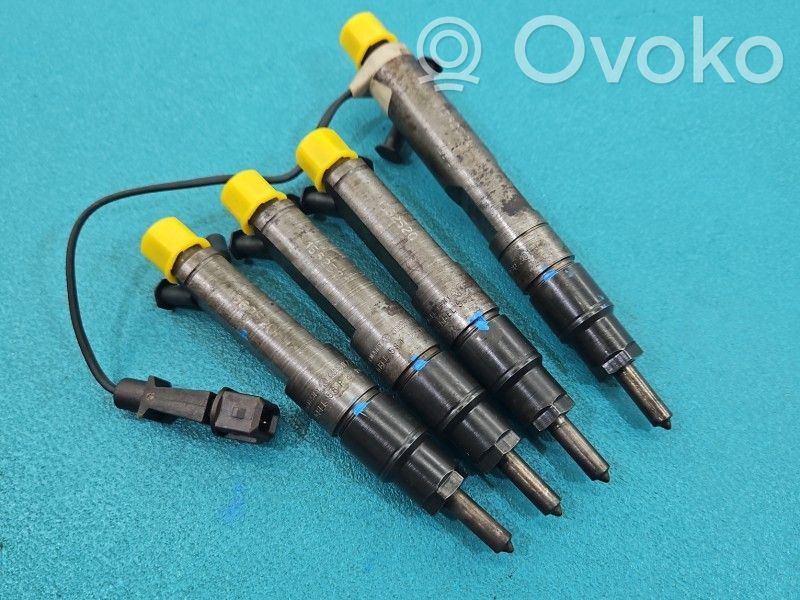 Volkswagen PASSAT B5.5 Inyector de combustible 