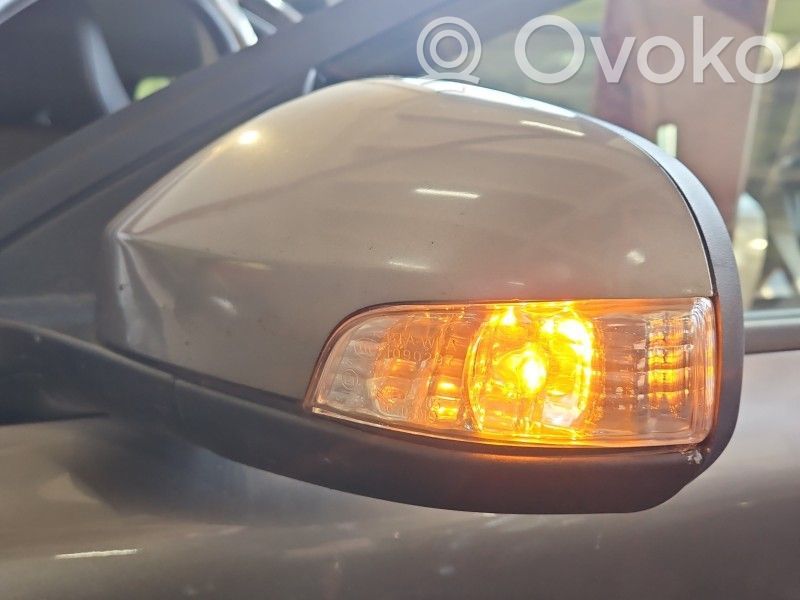 Volvo V70 Specchietto retrovisore elettrico portiera anteriore