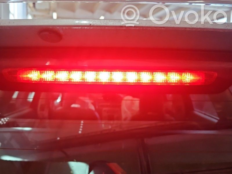 Third/center stoplight   31395806,IMPRK1584722