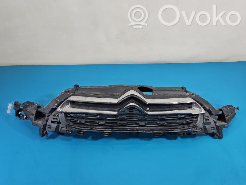 Citroen DS4 Etupuskurin ylempi jäähdytinsäleikkö 
