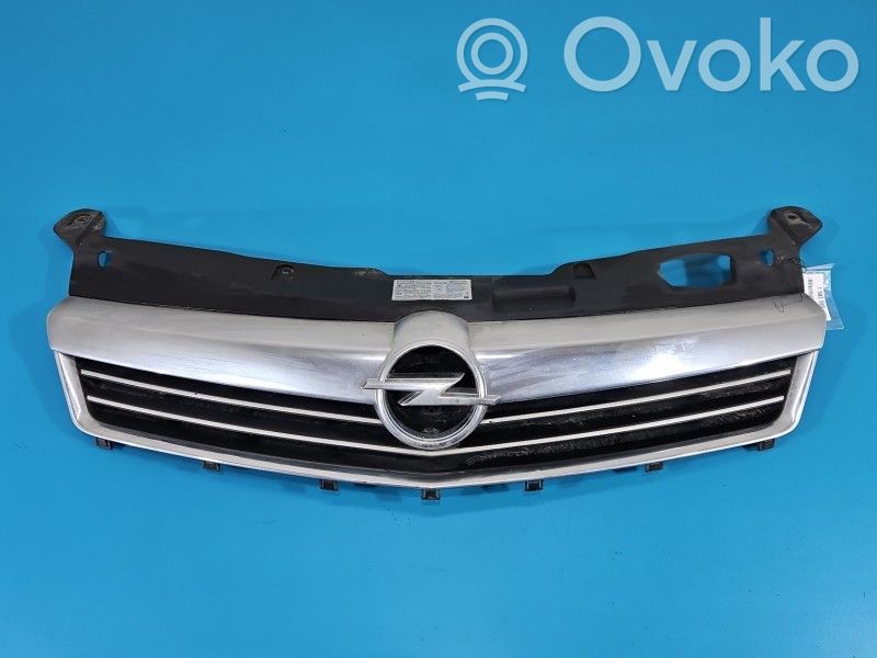 Opel Astra H Grilă radiator față 