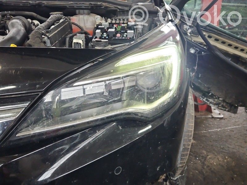 Opel Astra K Scheinwerfer 