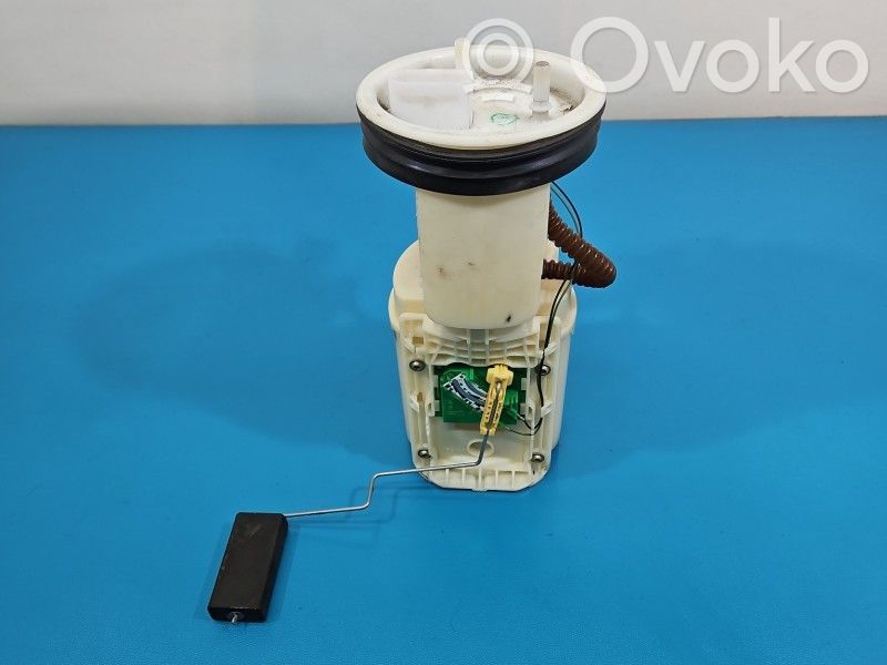 Audi A6 S6 C5 4B Bomba interna de combustible 